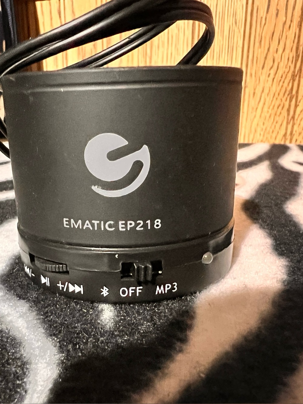 EP218 Black Portable Bluetooth Speaker with MP3 Mode